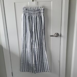 Streetwear Society White and Blue Striped Pants